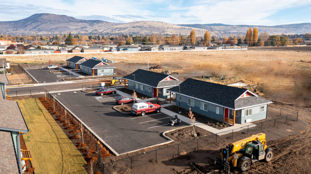 SunriseVista+Bridgeway-FallCompletion-BCI21-3