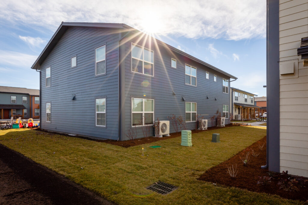 SunriseVista+Bridgeway-FallCompletion-BCI21-70